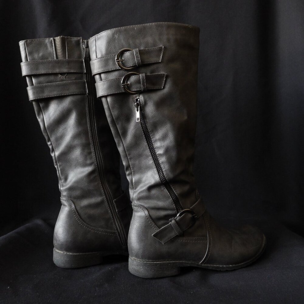 Vangelo Knee High Dress Boot